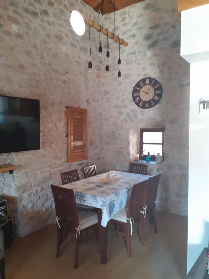 Tsitalia Cottage House Leonídion 외부 사진