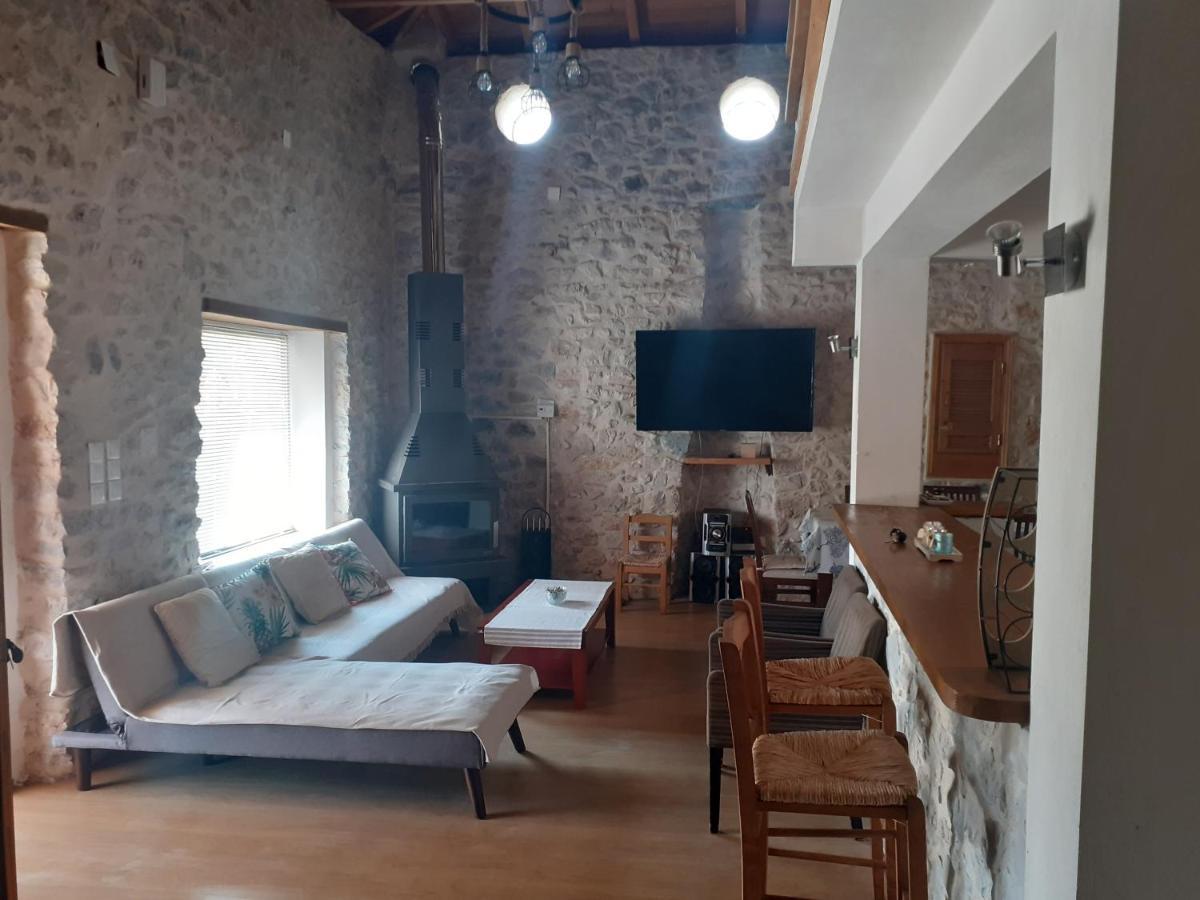 Tsitalia Cottage House Leonídion 외부 사진